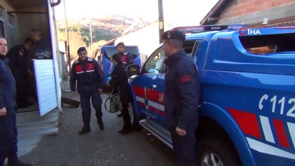 Eşinden şiddet  gören kadın bir an önce boşanmak istiyor