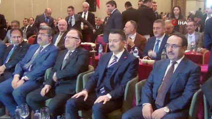 Скачать видео: Tarım ve Orman Bakanı Dr. Bekir Pakdemirli: “Hayvan ithalatı için yeni başvuru almıyoruz”