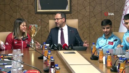 Bakan Kasapoğlu, milli judocuları ağırladı