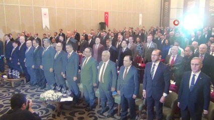 Bakan Pakdemirli: “Tarımsal ovalara bir tek çivi dahi çaktırmayacağız”