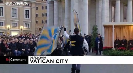 چراغ‌های درخت ۲۶ متری کریسمس در واتیکان روشن شد