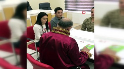 Jandarma çift, dünya evine üniformalarıyla girdi