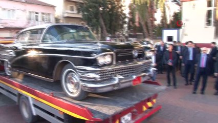 Menderes’in makam aracı 59 yıl sonra Aydın sokaklarında