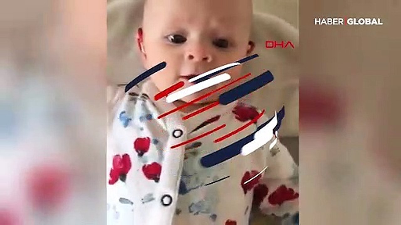 İşitme engelli bebek, özel cihaz sayesinde ilk kez annesinin sesini duydu