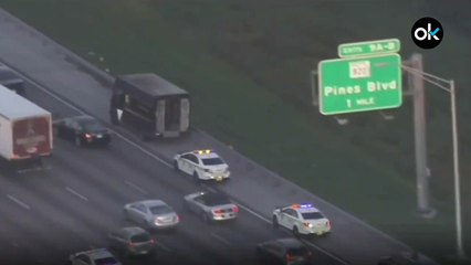 La policía acribilla a dos atracadores en plena autopista de Florida tras una persecución
