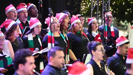 El coro navideño que junta y reconcilia a excombatientes y víctimas en Colombia