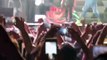 Los macabros 'Guns N Roses' terminan su concierto en México apaleando a Donald Trump