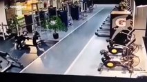 Chinese man collapses after barbell falls on him during benchpress routine