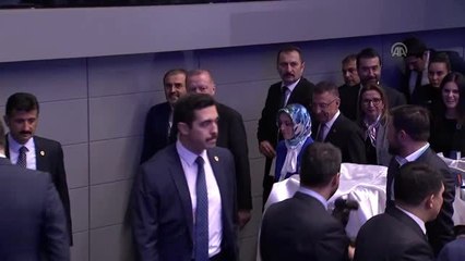 Cumhurbaşkanı Erdoğan: "Dünyanın en büyük kadın teşkilatlarından biri olan AK Parti Kadın Kollarını...