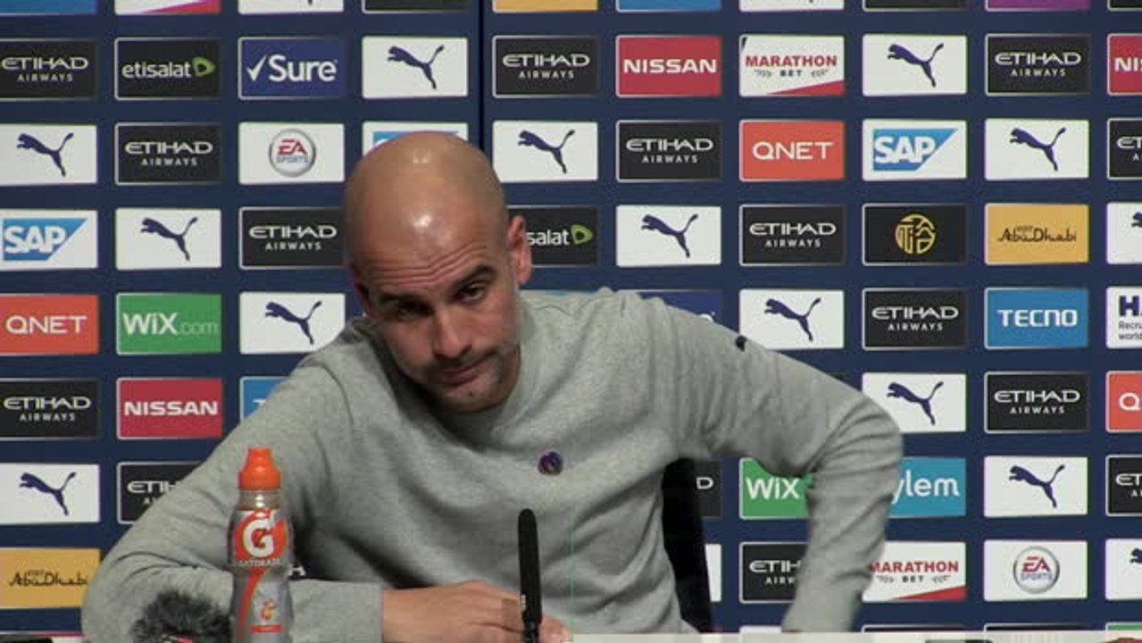 Manchester City : Guardiola perdu dans ses pensées