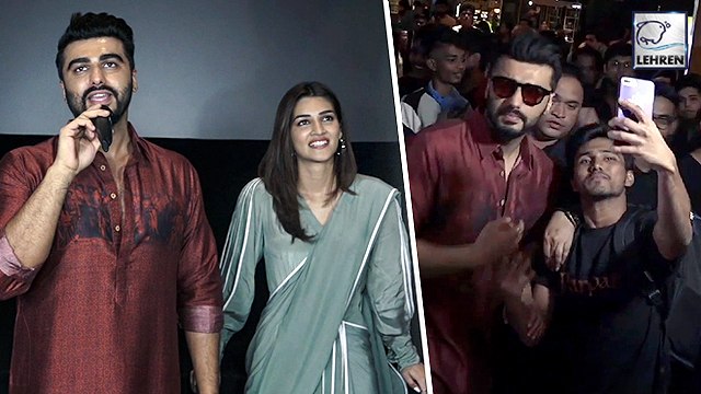 Arjun Kapoor And Kriti Sanon Surprise Fans By Visiting Theatre | Panipat