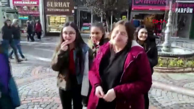 Edirne polisi, kadınların yüzüne sıvı atıp kaçan şüpheliyi arıyor