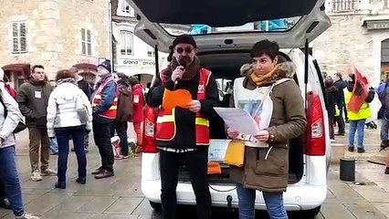 Richard Dhivers, secrétaire départemental CGT et Mallorie Cousson, secrétaire départementale Snuipp