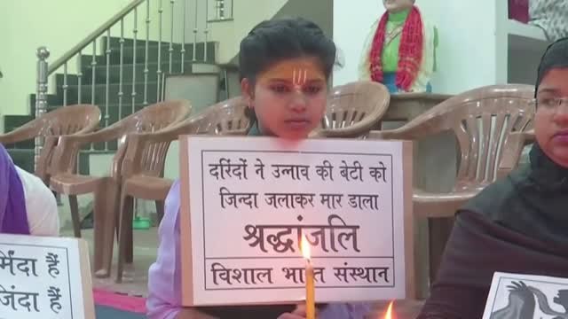 Muere en la India la mujer víctima de violación que fue quemada cuando iba a testificar