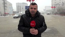 Hakkari'de kar ve sis etkili oldu