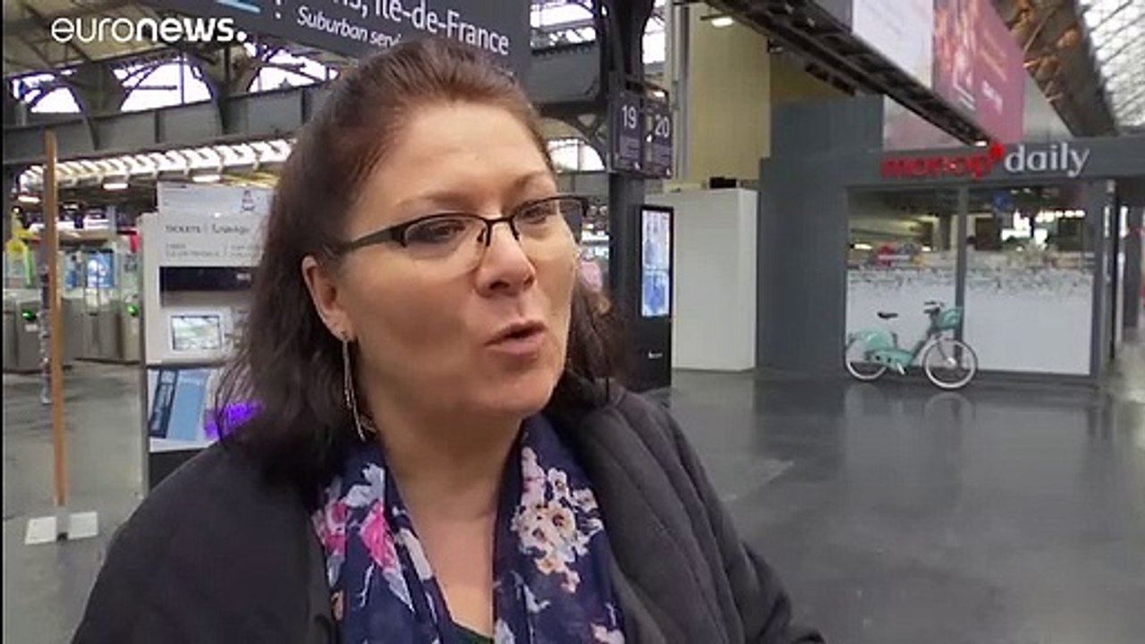 Frankreich in Aufruhr: Streik in Paris - Autobahnblockaden überall