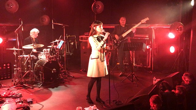 La chanteuse Claude Fontaine à l’Ubu pour le concert des familles des Trans Musicales