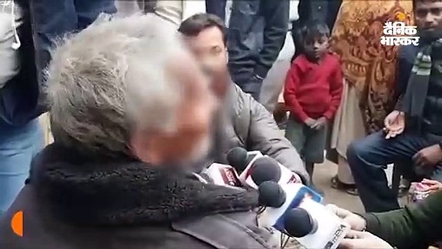 पीड़ित का शव घर पहुंचा; प्रशासन ने रात में अंतिम संस्कार कराने की बात कही, पिता का इनकार