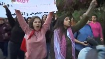 Cientos de mujeres se manifiestan contra los acosos sexuales y por la igualdad en el Líbano