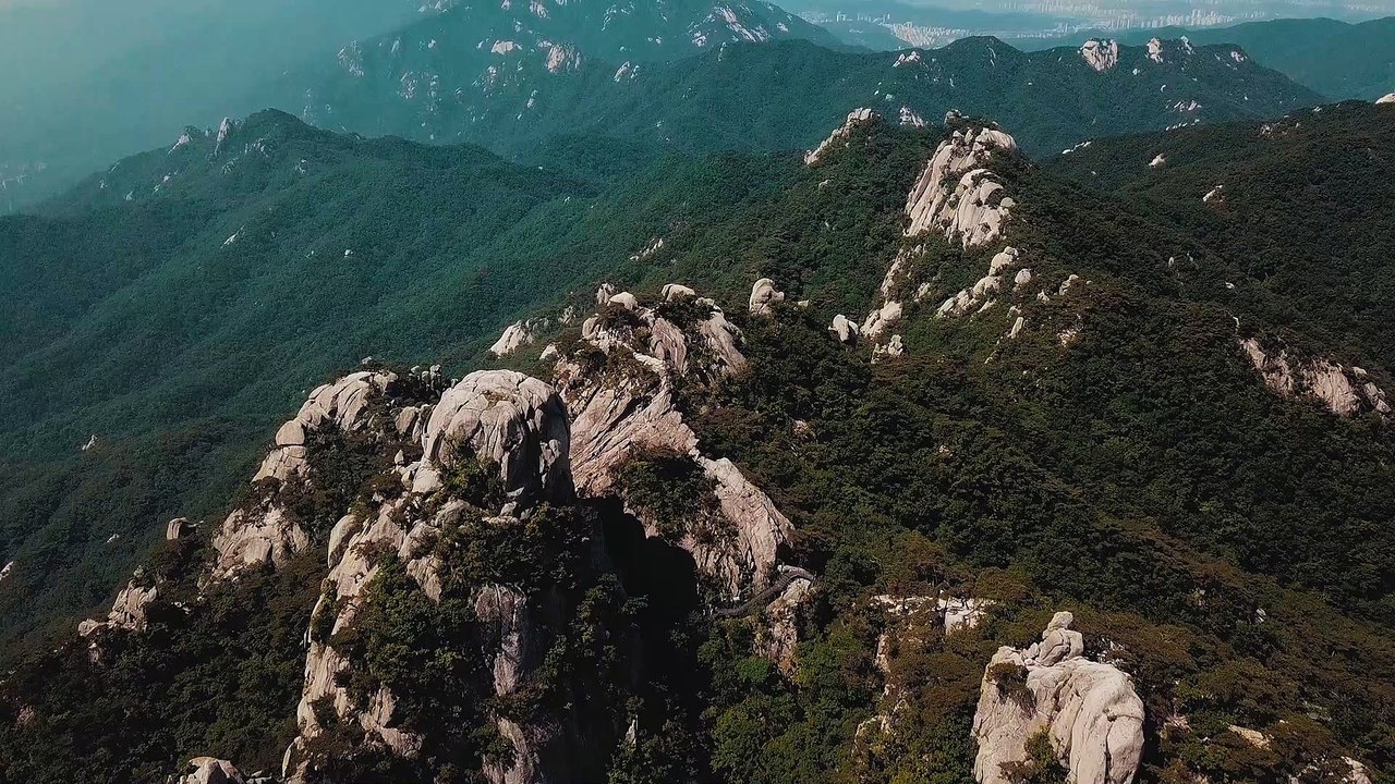 Taryn Elliott - Aerial Footage Of The Mountains Peak - Nature (No Copyright Video 82) [4K]