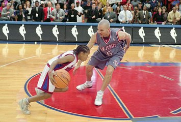 Like Mike movie (2002)  Shad Moss, Morris Chestnut, Jonathan Lipnicki