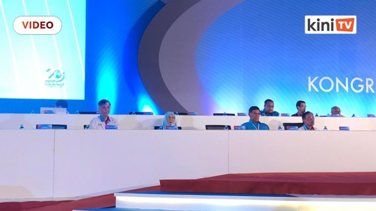 Pentas kosong, kem Azmin tidak hadir hari terakhir Kongres PKR