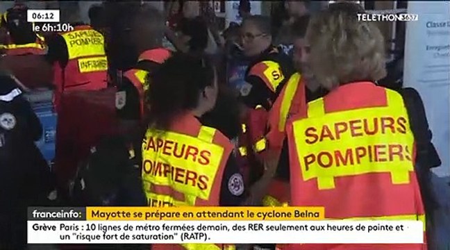 Alerte orange cyclone à Mayotte: Des rafales de vent à 215 km/h ont été enregistrées sur cette île française de l'océan Indien