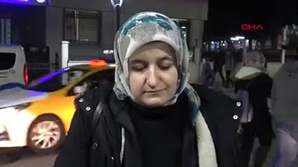 Cezaevi çıkışında gelinlikle karşıladığı eşi elinde sigara söndürdü