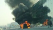 김포공항 차량 화재...다친 사람 없어 / YTN