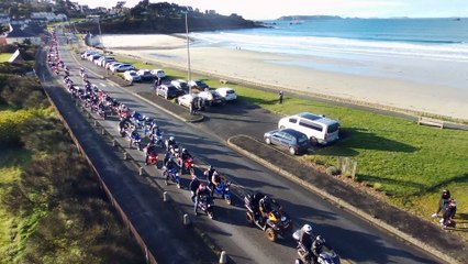 Arrivée des motards Pères Noël de l'Estran 2019