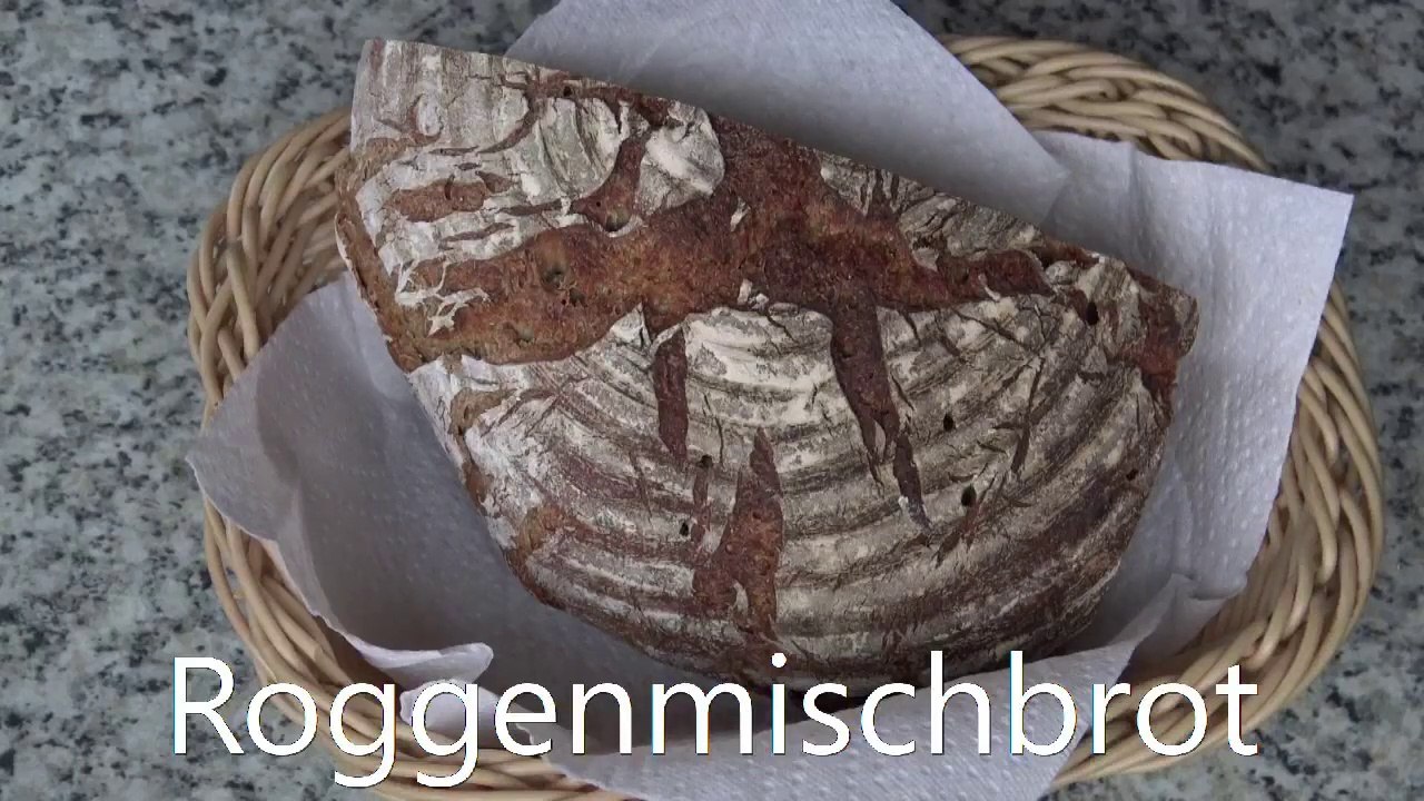 Roggenmischbrot mit Sonnenblumenkernen