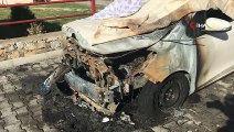 Antalya'da bir gecede 3 araç kundaklandı...Araçları ateşe veren şahıs kamerada