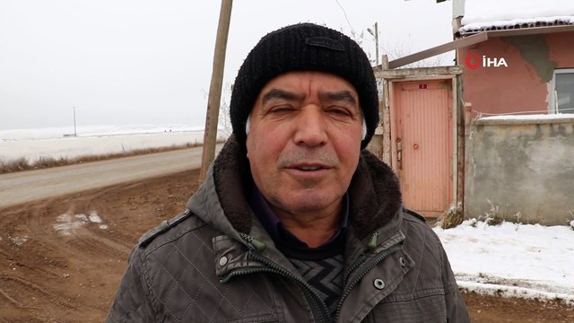 Sivas’ta kırağı kartpostallık görüntüler oluşturdu