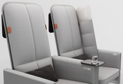 هذا المقعد يوفر لك أقصى درجات الراحة أثناء سفرك بالطائرة