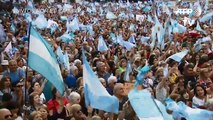 Miles de seguidores despiden a Macri pese a la crisis de Argentina