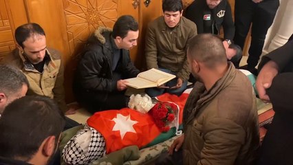 بعد 17 عاما بسجون الاحتلال.. الأردنيون يشيعون الأسير سامي أبو دياك