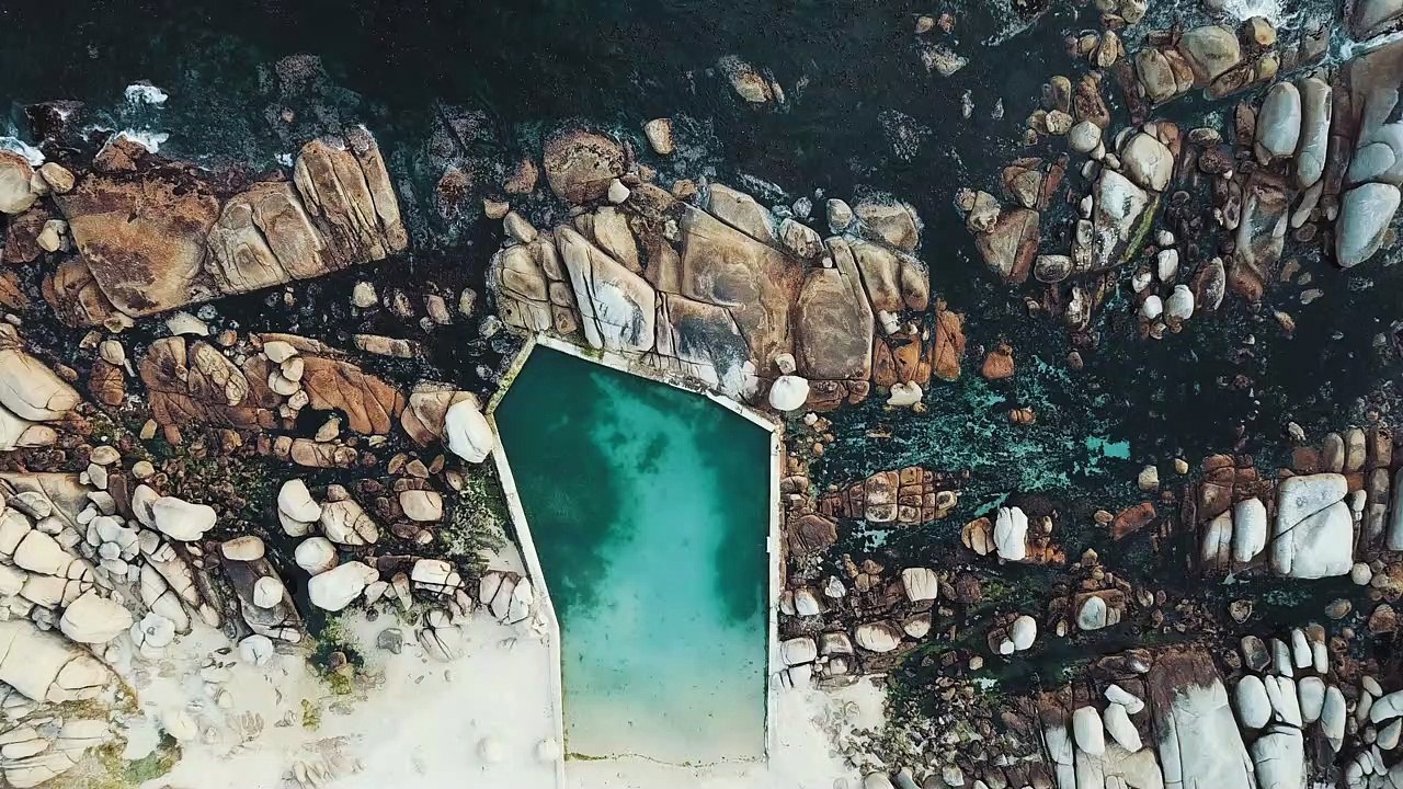 Taryn Elliott - Rocks Formations On The Shore - Nature (No Copyright Video 87) [4K]
