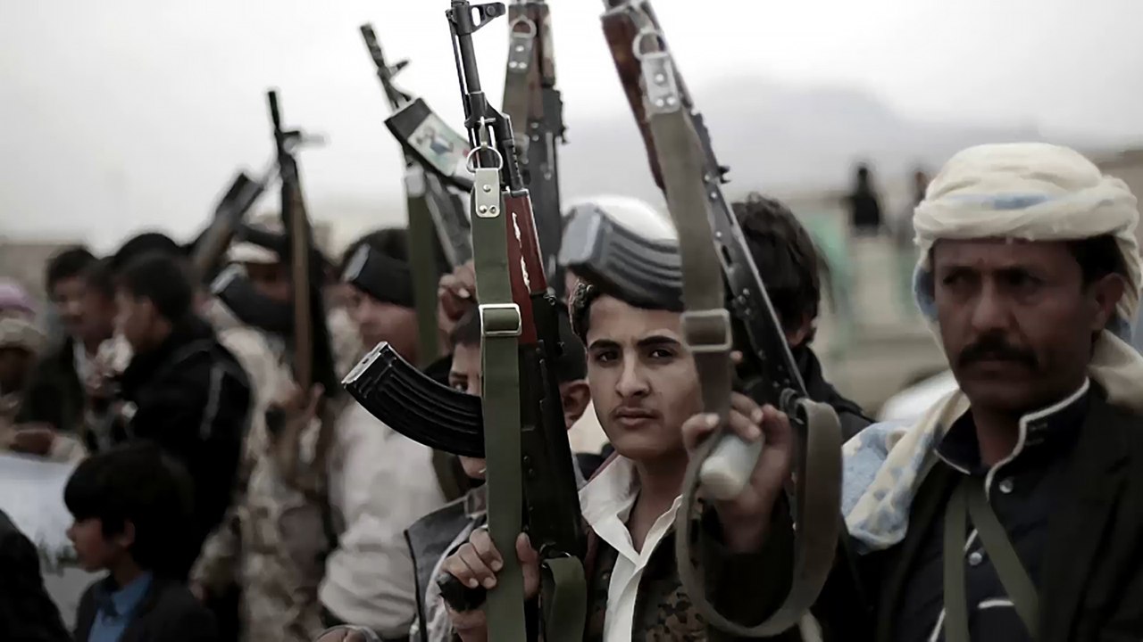 جنود يمنيون عادوا من جبهات القتال على الحدود مع السعودية