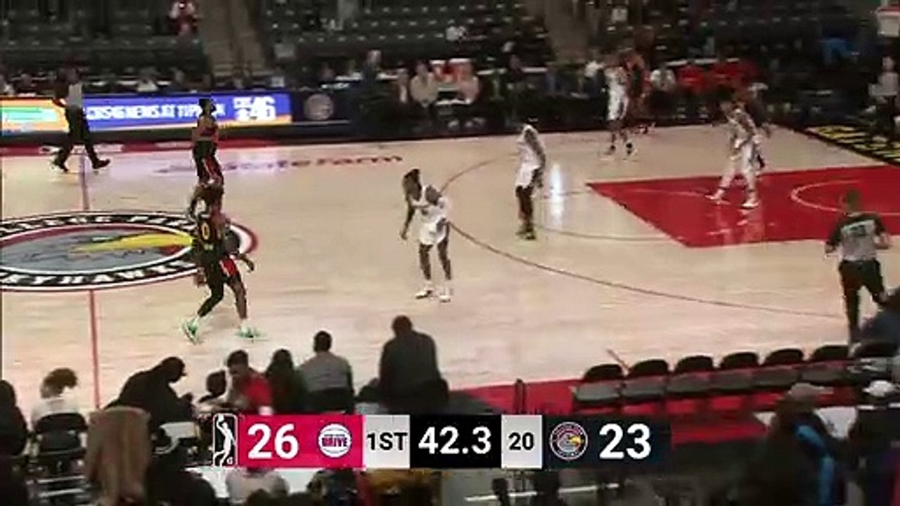 Brandon Goodwin Posts 14 points & 10 assists vs. Grand Rapids Drive