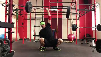 EL bruto ruso que entrena como un animal