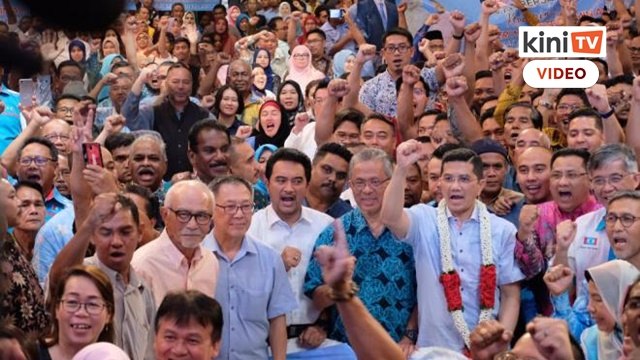 Azmin sedia bincang krisis dengan Anwar, nafi tubuh parti baru