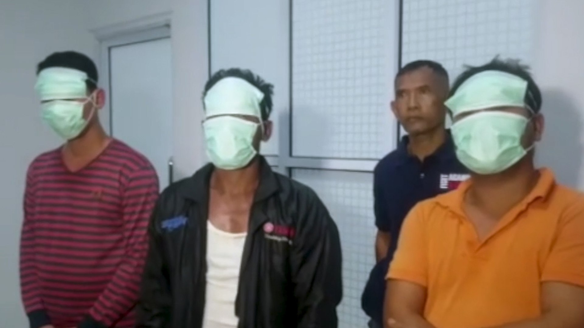⁣Indonesia seizes Sumatran tiger hide and fetuses, arrests 5 suspected poachers