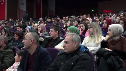 Şanlıurfa öğretmenler, engelli öğrenciler için sahne aldı