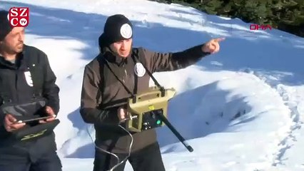 Uludağ'da kaybolan 2 dağcıyı arama çalışmaları, montun bulunduğu bölgede genişletildi