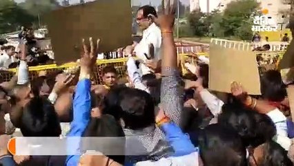  शिवराज धरने पर बैठे