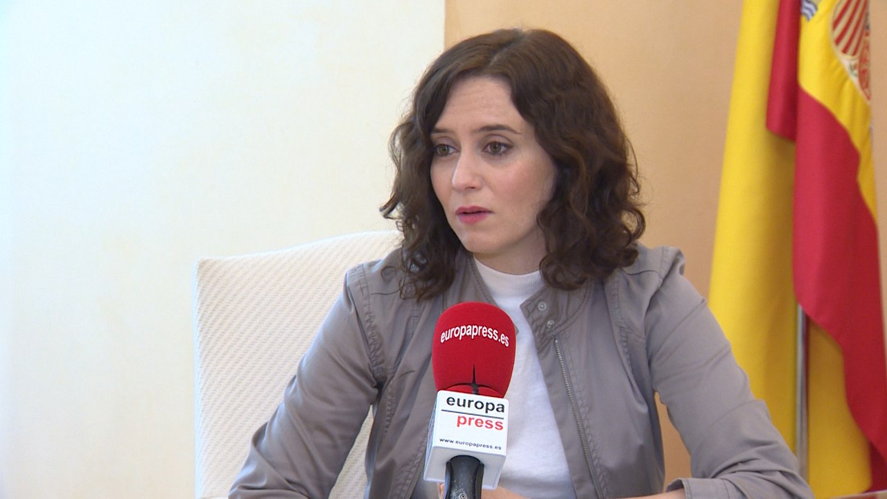 Ayuso bajará impuestos de "tres en tres" y compensará políticas de Estado con IRPF