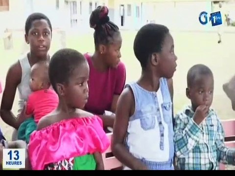 RTG / Don de produits de premières nécessités aux enfants du centre social d’Angondje