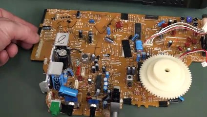 EEVblog #1243 - Sony Boombox REPAIR and Teardown