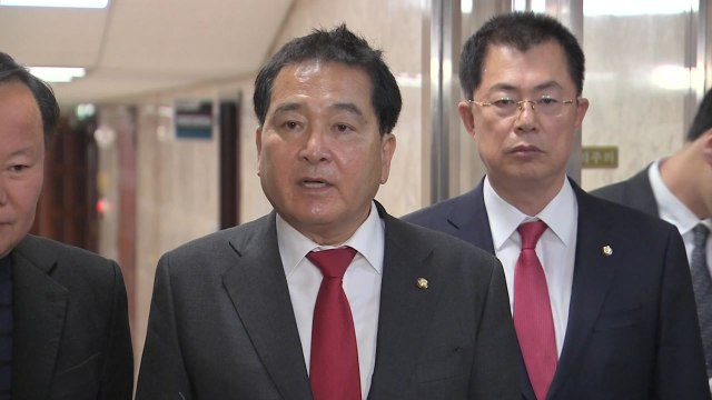 한국당, 필리버스터 철회 보류...與 유감 / YTN