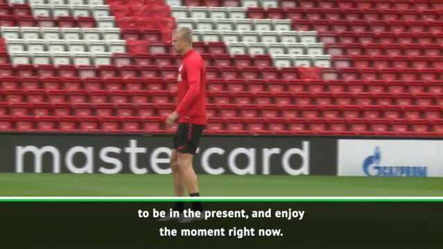 Salzburg hotshot Haaland plays down transfer rumours